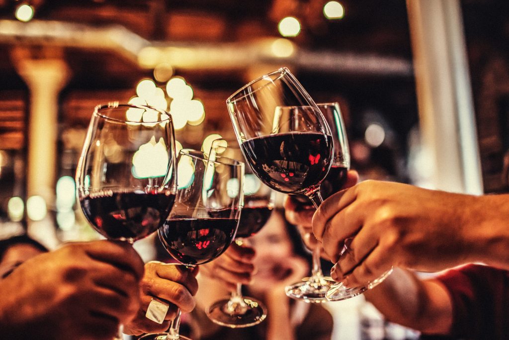 	Rượu vang thức uống không thể thiếu trong các bữa tiệc
