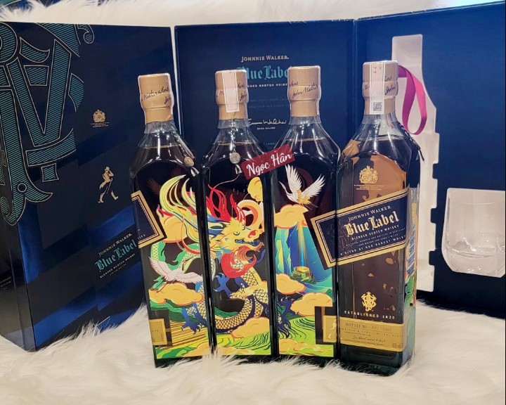 Rượu Johnnie Walker Blue Label 750ml 40% - Mù Canh Chải